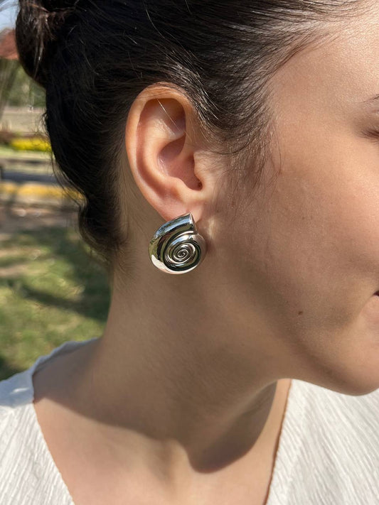 Vicki earring