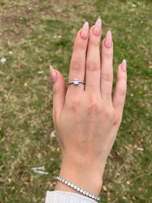 Amanda Ring