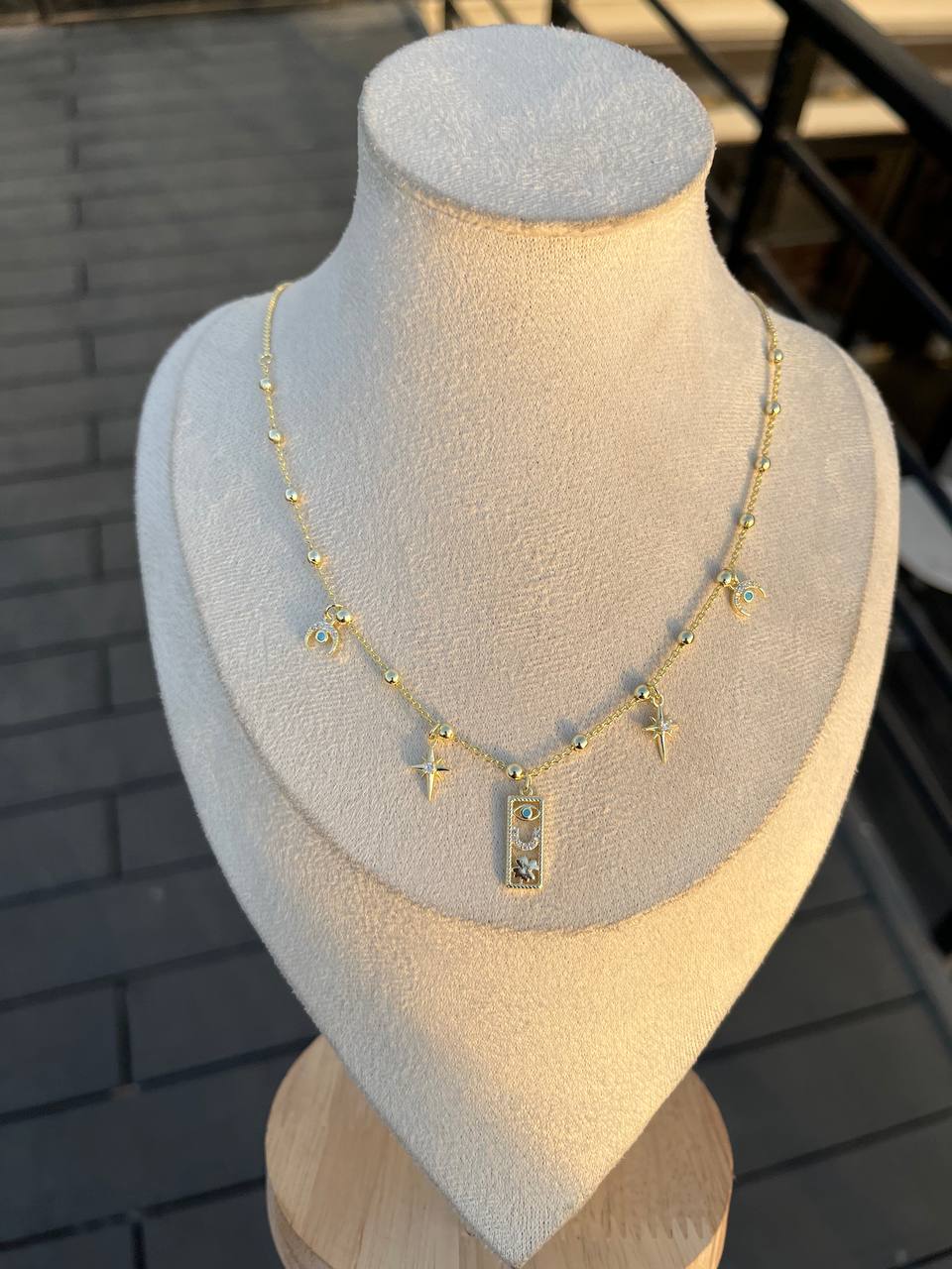 Nergis Necklace