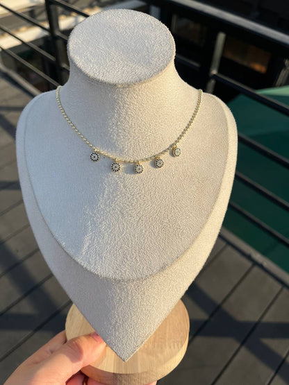 An Necklace