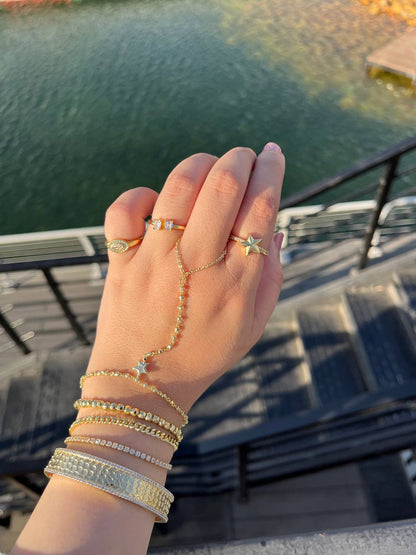 Stella Hand chain